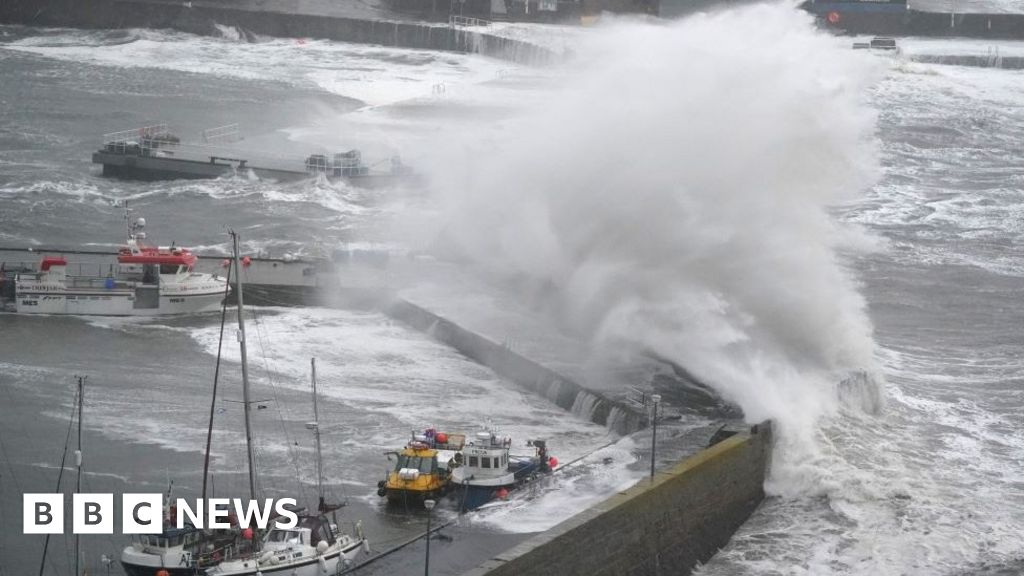 All ScotRail services suspended over 90mph Storm Isha winds