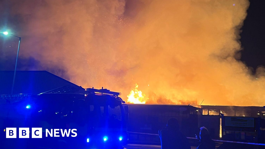 Bridgend: Large fire breaks out at industrial estate