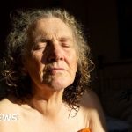 Dementia: Photos lay bare agony of slowly losing mum