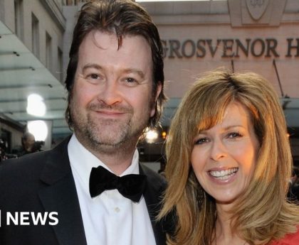 Derek Draper: Kate Garraway says husband has died, aged 56