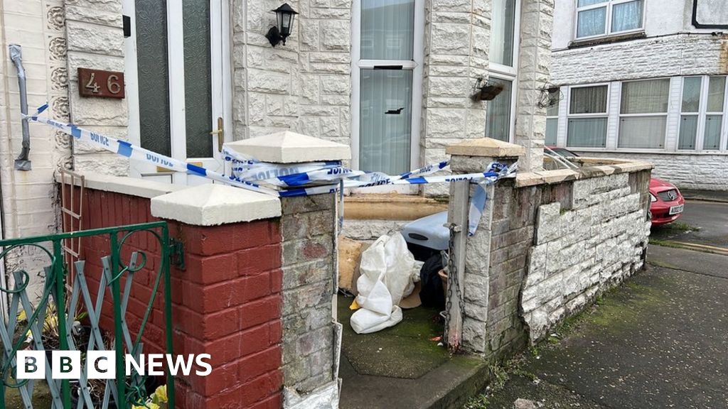 Great Yarmouth: Police given extra time to question murder suspect