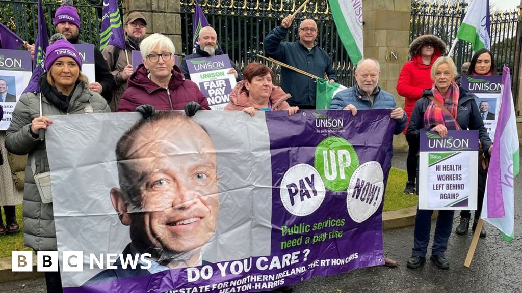 NI strike: Thousands of public sector workers stage 24-hour stoppage