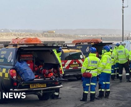 Porthcawl: Body found in search for woman missing at sea