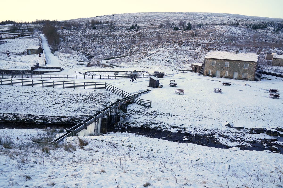 School closures today: List of schools shut as snow and ice leads to disruption across UK