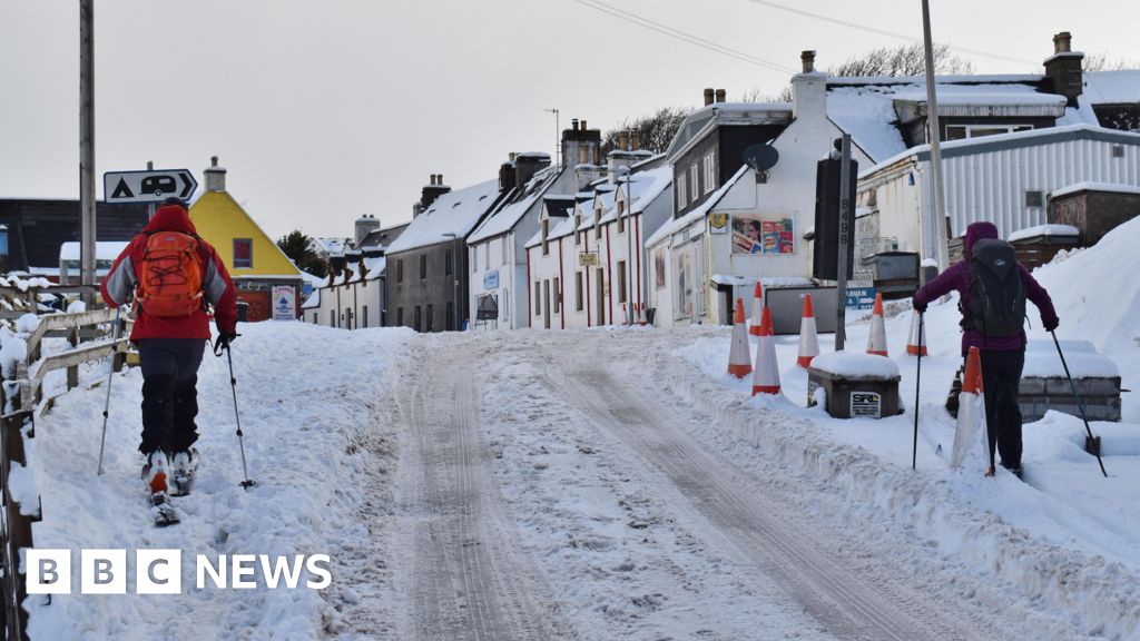 Snow closes schools for a fifth day in Scotland