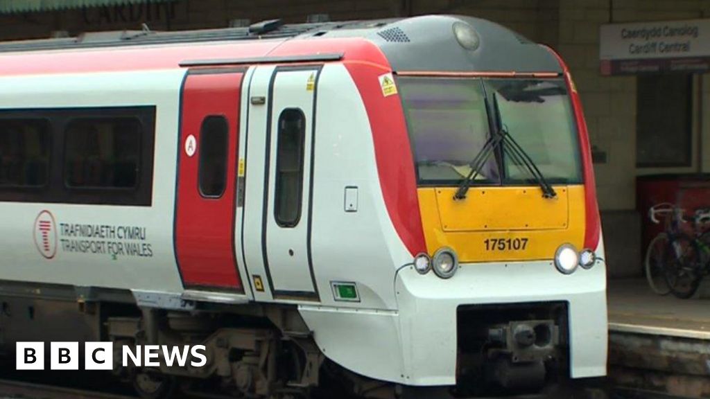 Trains: £2bn to re-open Carmarthen to Bangor lines