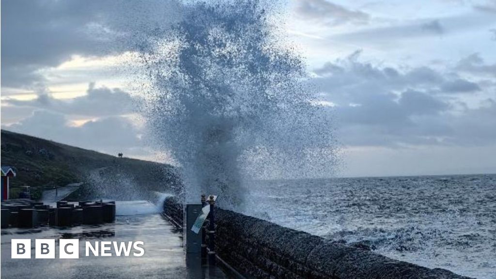 Wales weather: Storm Henk sees heavy rain and wind warnings