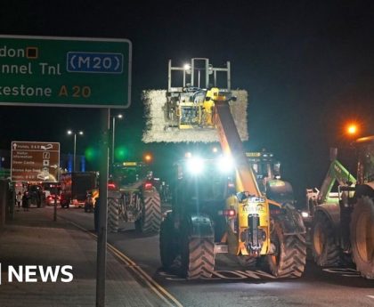 Dover farmer protests organiser says action could escalate