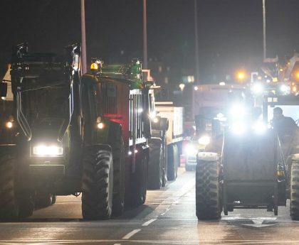 Farmers cause disruption at Dover in protest over cheap imports