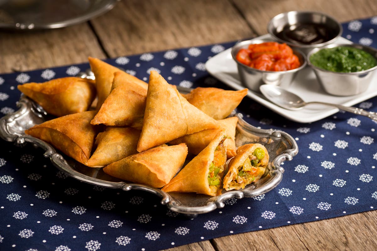 Fury at NHS hospital’s sign banning samosas in library