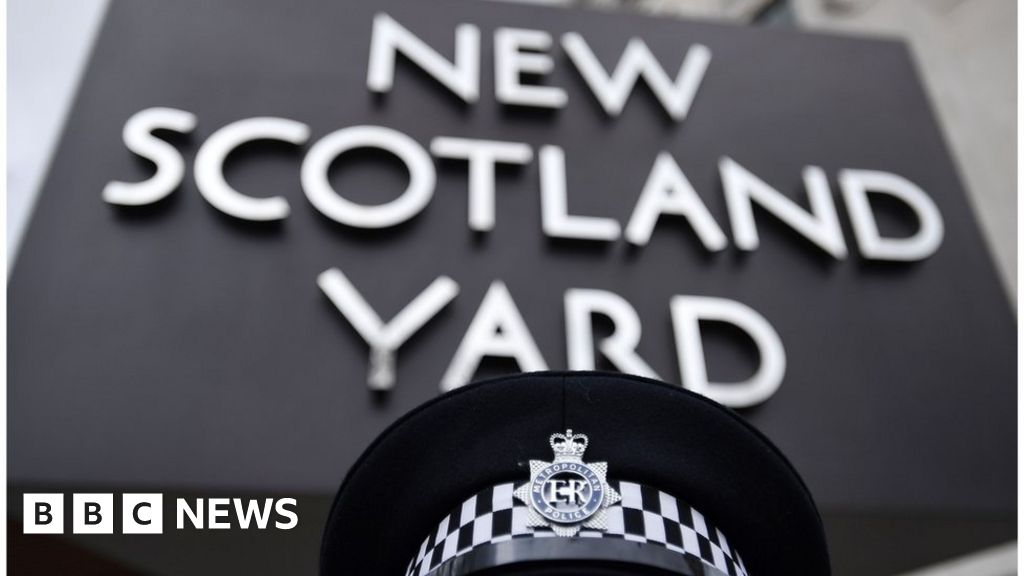 Met officers investigated over stop and searches