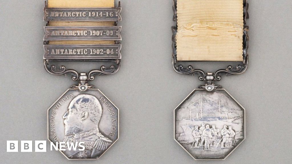 Sir Ernest Shackleton: UK buyer wanted for last of explorer's medals