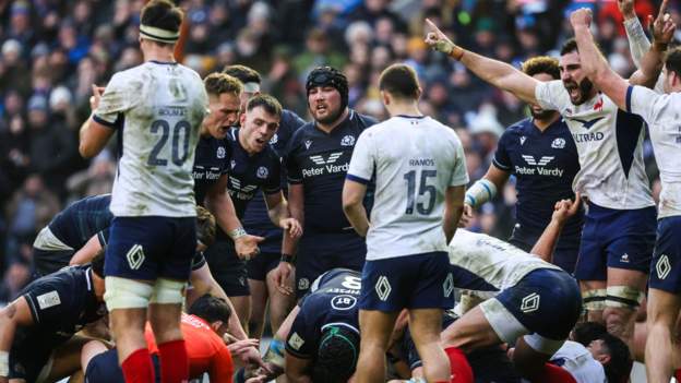 Six Nations 2024: Scotland denied by late TMO call as France hold on for 20-16 win