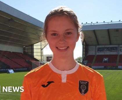 Teenage footballer wants her heart defect to inspire others