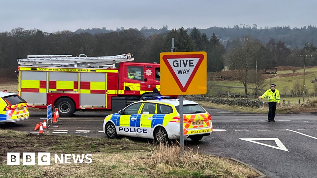 Two men killed in three-car crash in Aberdeenshire