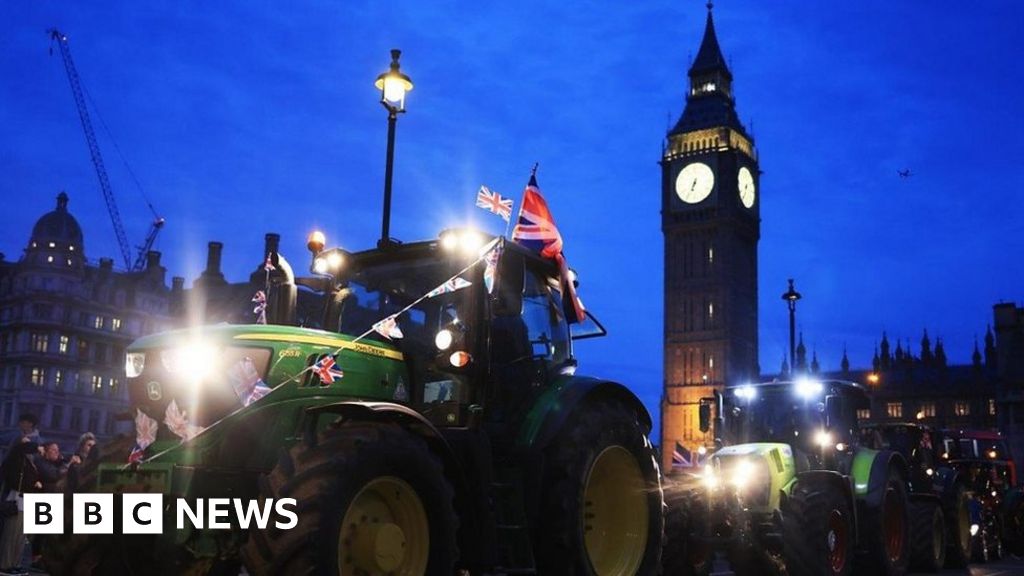 Farmers storm central London on go-slow tractor protest