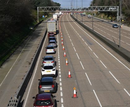 M25 closure – live: Drivers delayed as motorway section shut all weekend