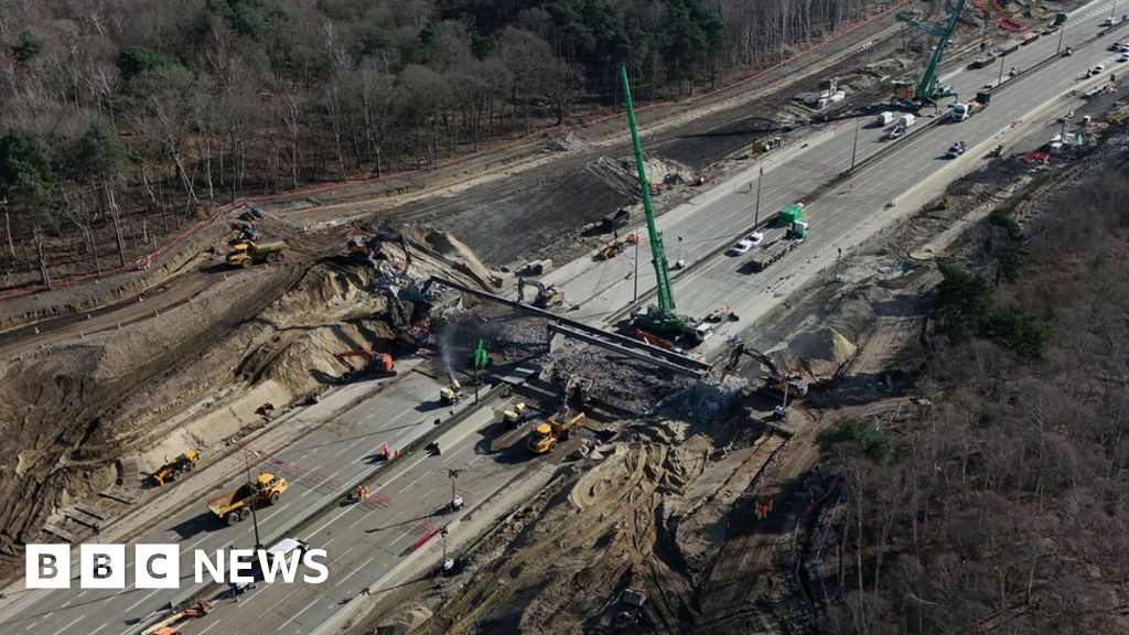 M25 reopens eight hours ahead of schedule