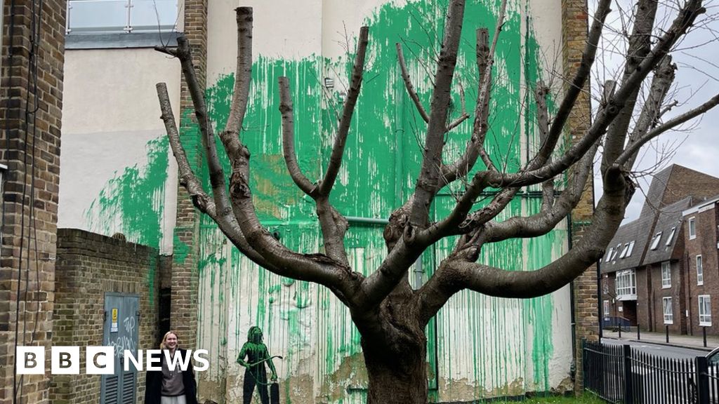 New London mural prompts Banksy speculation