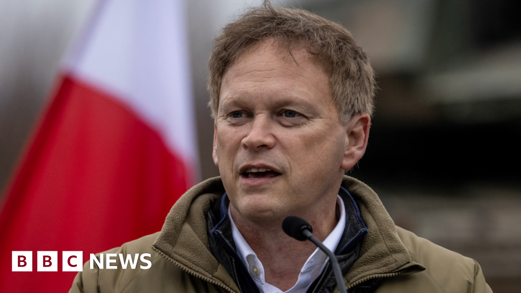 Shapps abandoned Ukraine trip over security - MoD