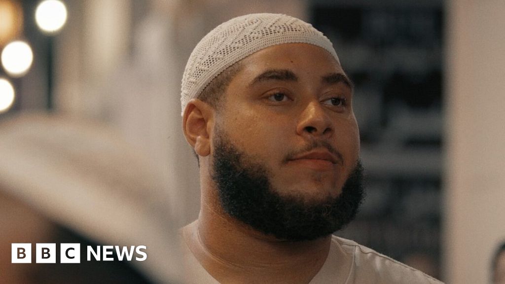 Big Zuu cuts down on cooking and rap for Ramadan