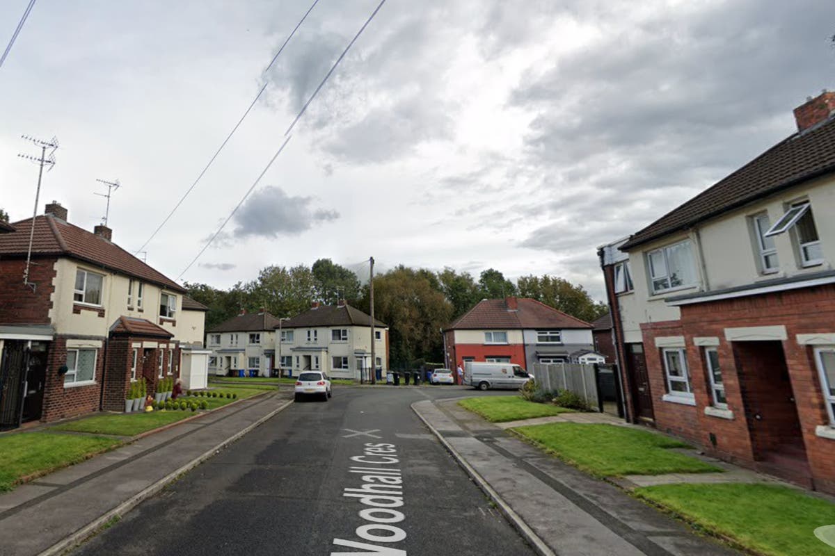 Bomb squad descend on Stockport street after man found dead at home