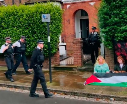 Pro-Palestine protesters demonstrate outside Keir Starmer