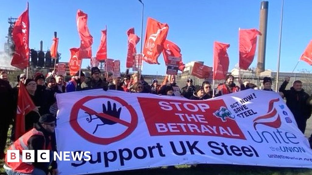 Tata: Steelworkers' Port Talbot protest over cuts plan