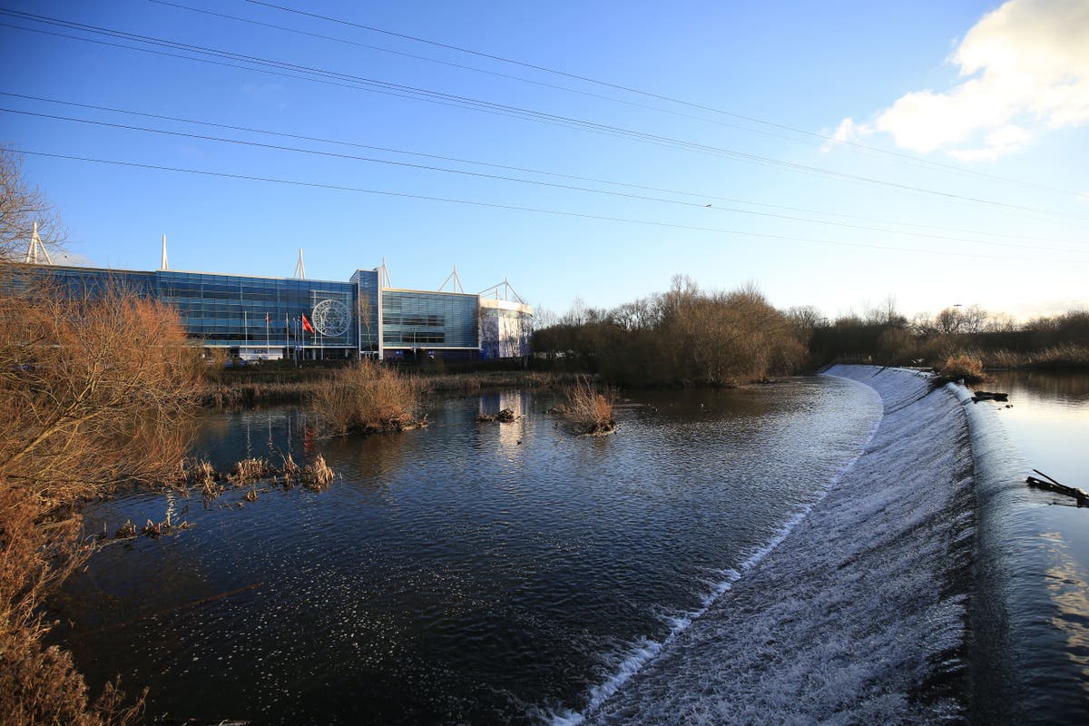 Leicester police search for boy, 2, who fell into River Soar – live