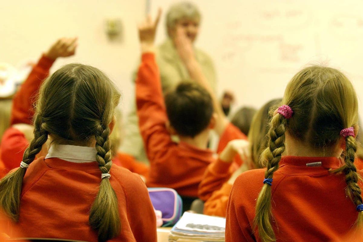 Aberdeen parents in shock after being offered version of class photo excluding disabled children