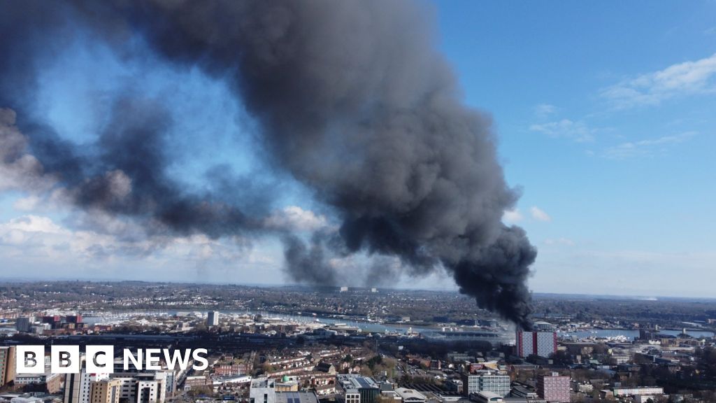 Major fire near Southampton's football ground